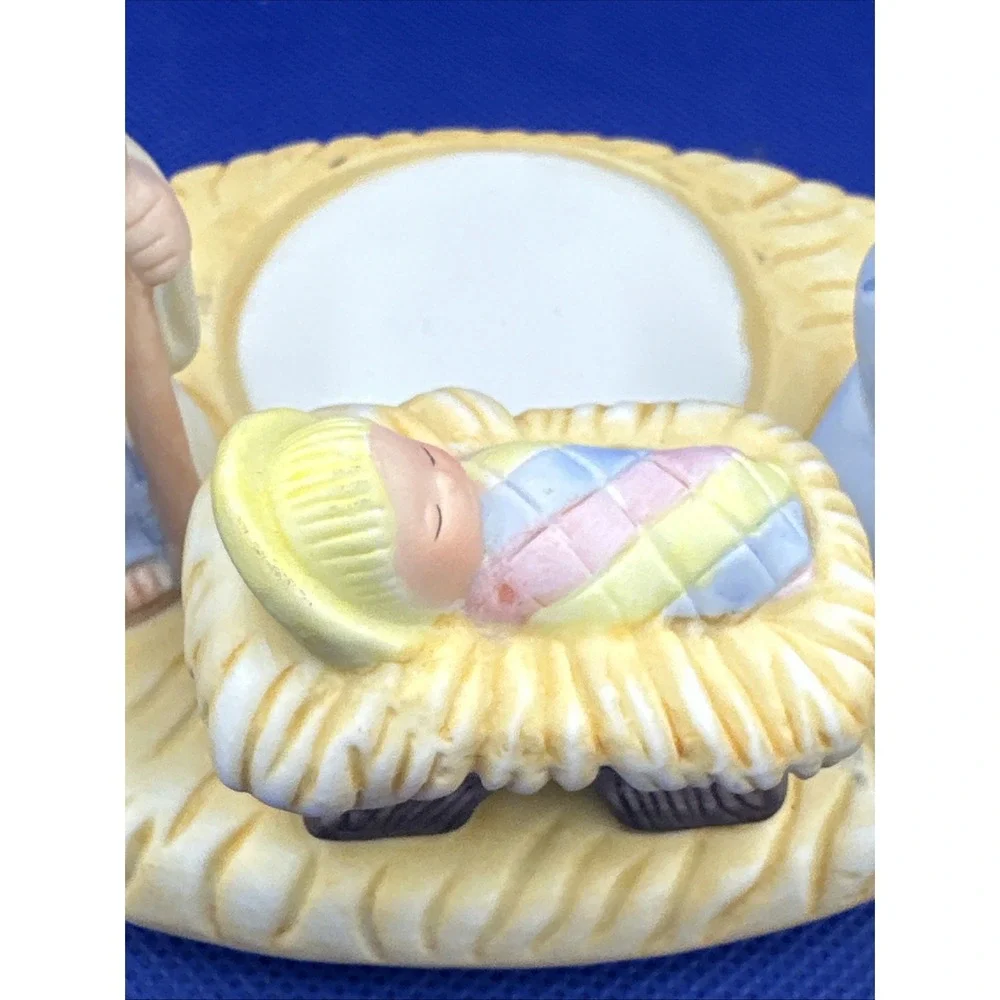 VTG 1985 WNS Nativity Scene Figurine Mary, Joseph & Baby Jesus Candle Holder‎